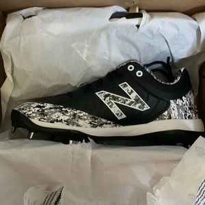 New Balance L4040PK5 Mens Baseball Cleat - 9US